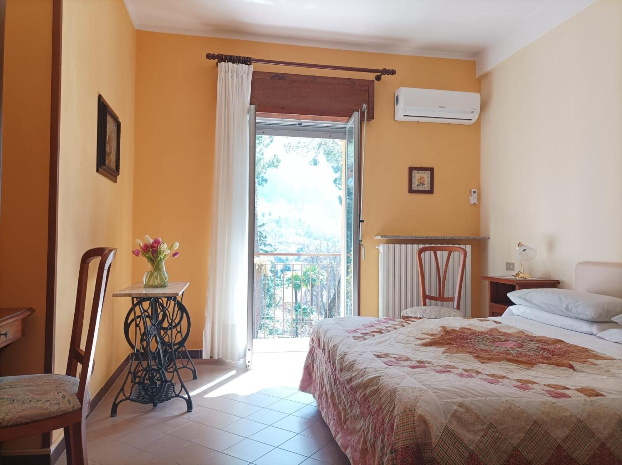 Bed And Breakfast Da Pio Castello  Bagian luar foto